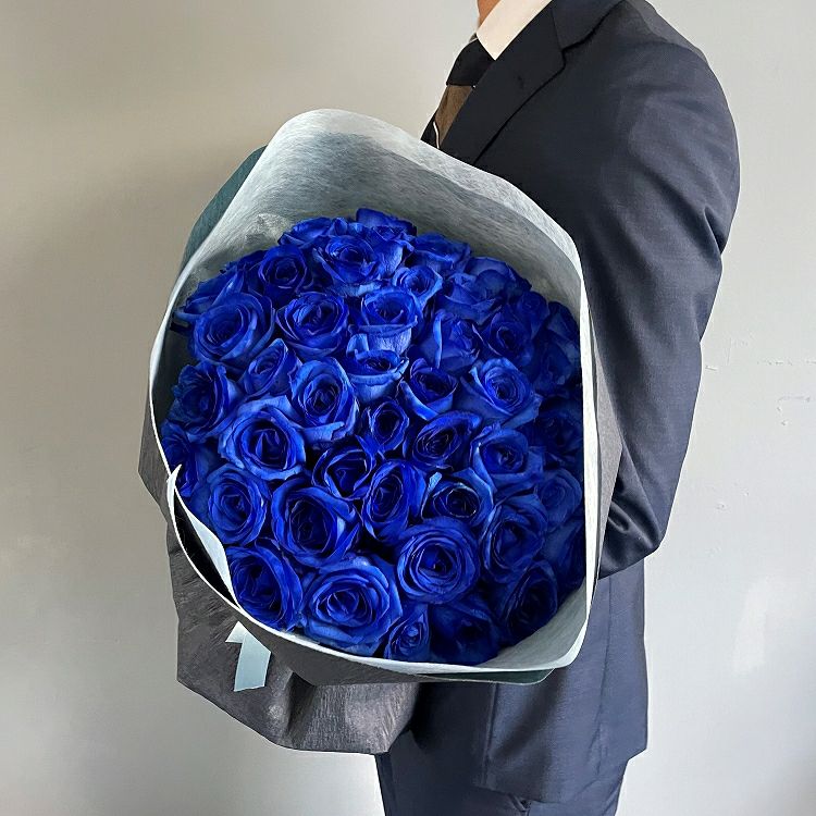 青いバラの花束プレミアムローズ 青薔薇50本の青いバラ花束花言葉「夢