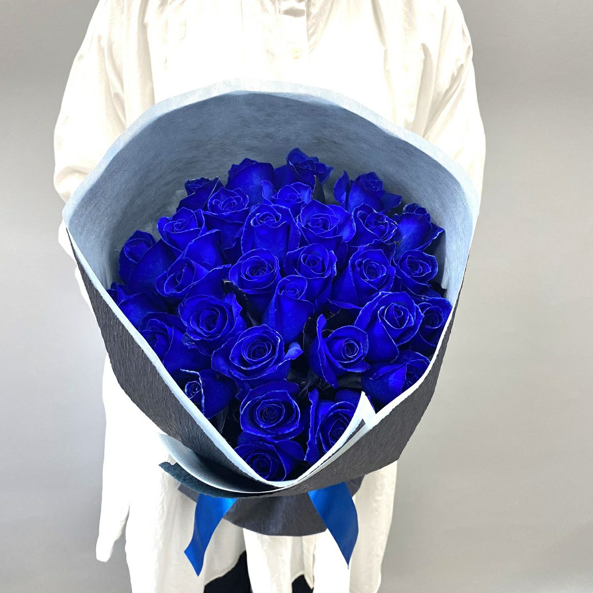 青薔薇ページ 青いバラの花束プレミアムローズ 青薔薇10～108本の青いバラ花束（本数