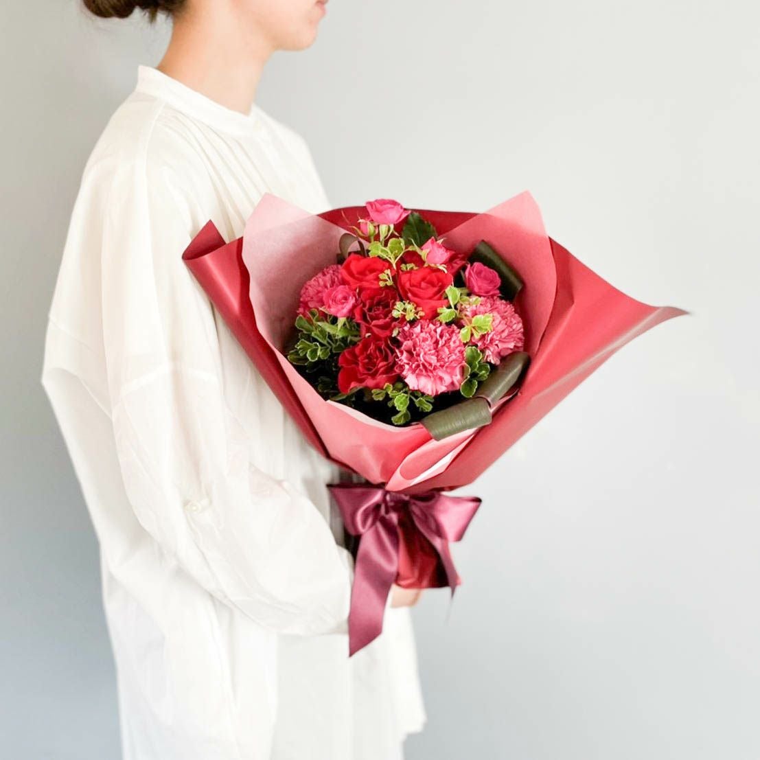 ベーシックギフト花束赤 | リンクフローリスト | バラの花束やフラワー