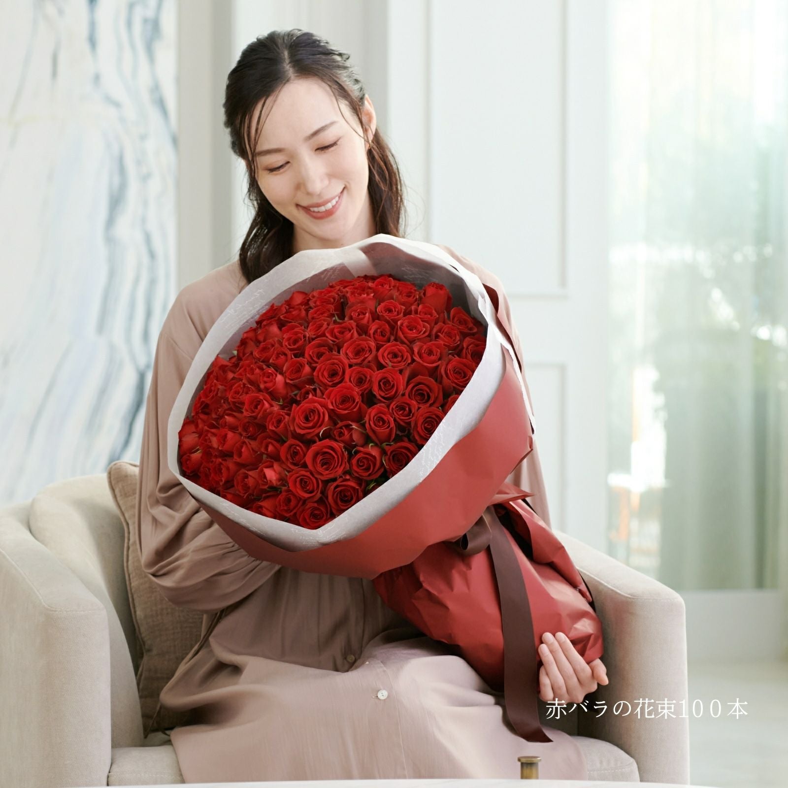 プロポーズにおすすめなバラの花束100本 | バラの花束ならリンクフロー